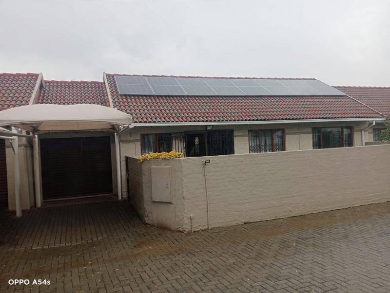 2 Bedroom Property for Sale in Vaalpark Free State
